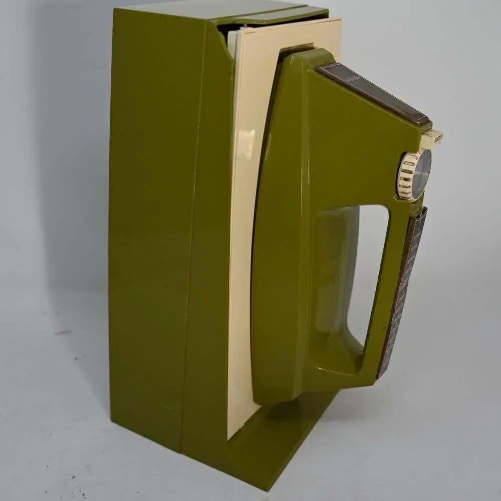 Vintage Sunbeam Mixmaster Hand Mixer Avocado Green Wall Mount Case Tested